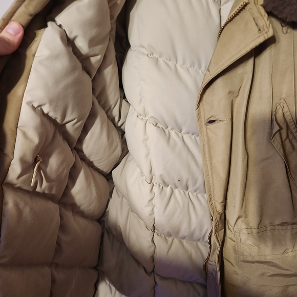 Men's Vintage Eddie Bauer Goose Down Beige Coat with Faux Fur Collar Size L - Picture 5 of 7